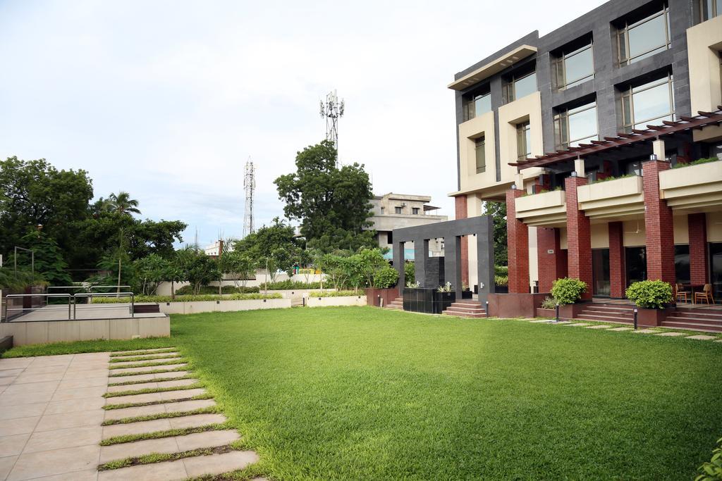 Hotel Shakti Continental Angul Bagian luar foto